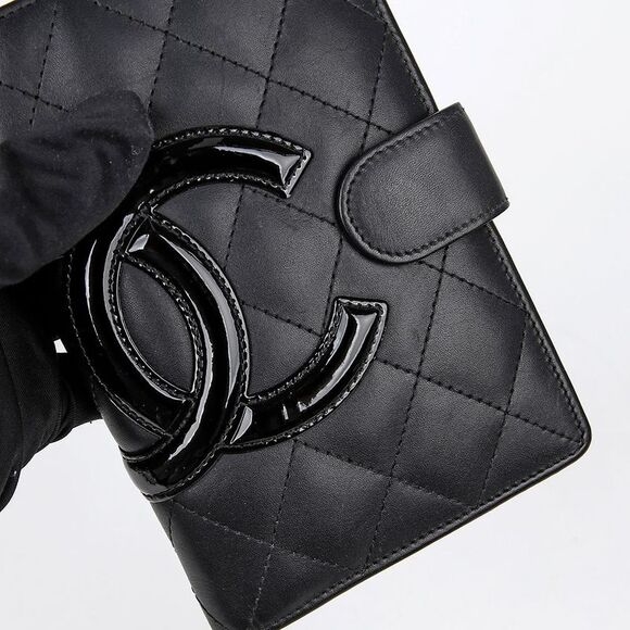 Compact Wallet - Picture 3 of 10